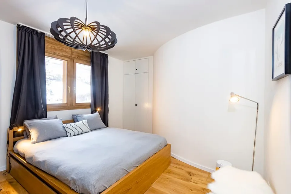 FULLY RENOVATED APARTMENT FOR WEEKLY RENTAL