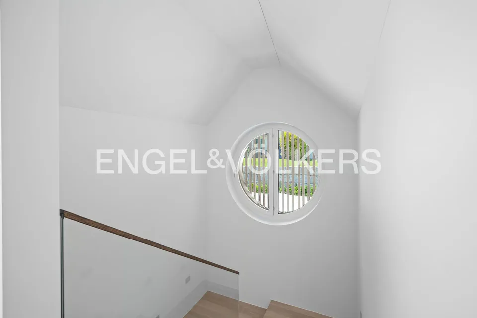 6.5-Zimmer-Dach-Duplexwohnung mit spektakulärer Seesicht in Rüschlikon – Foto 10 von 12