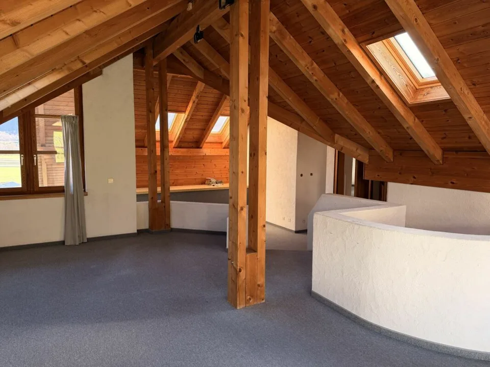 8 ½-Zi.-Einfamilienhaus mit 1 ½-Zi.-Wohnung an idyllischer Wohnlage mit herrlichem Weitblick – Foto 8 von 13