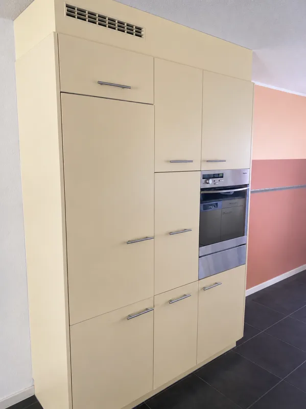 4.5-room ground floor apartment with winter garden and garden seating area