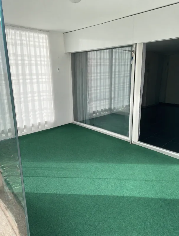 4.5-room ground floor apartment with winter garden and garden seating area