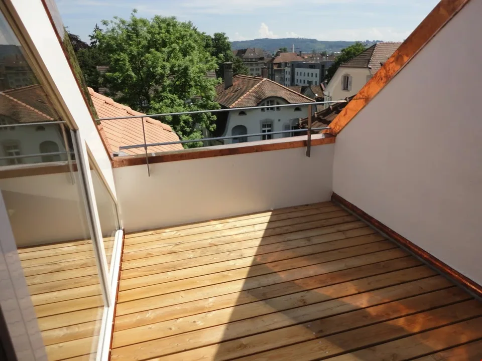 Moderno appartamento mansardato di 3,5 stanze con galleria e balcone – foto 6 di 25