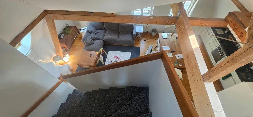 Moderno appartamento mansardato di 3,5 stanze con galleria e balcone – foto 18 di 25