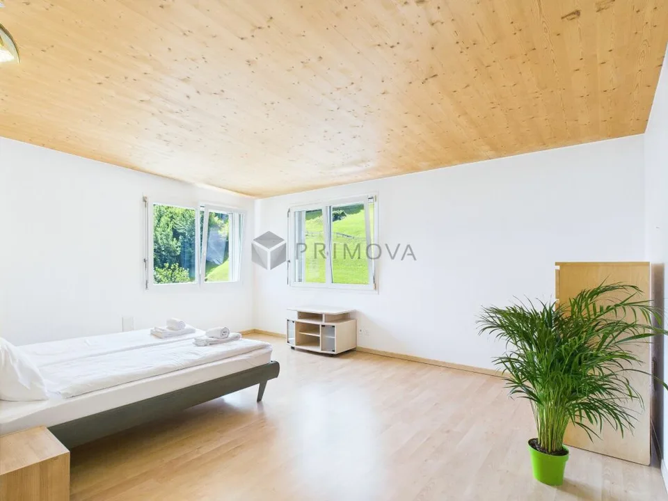 Living by the Lake: Furnished 2.5 Room Holiday Apartment with Panorama Terrace & Parking