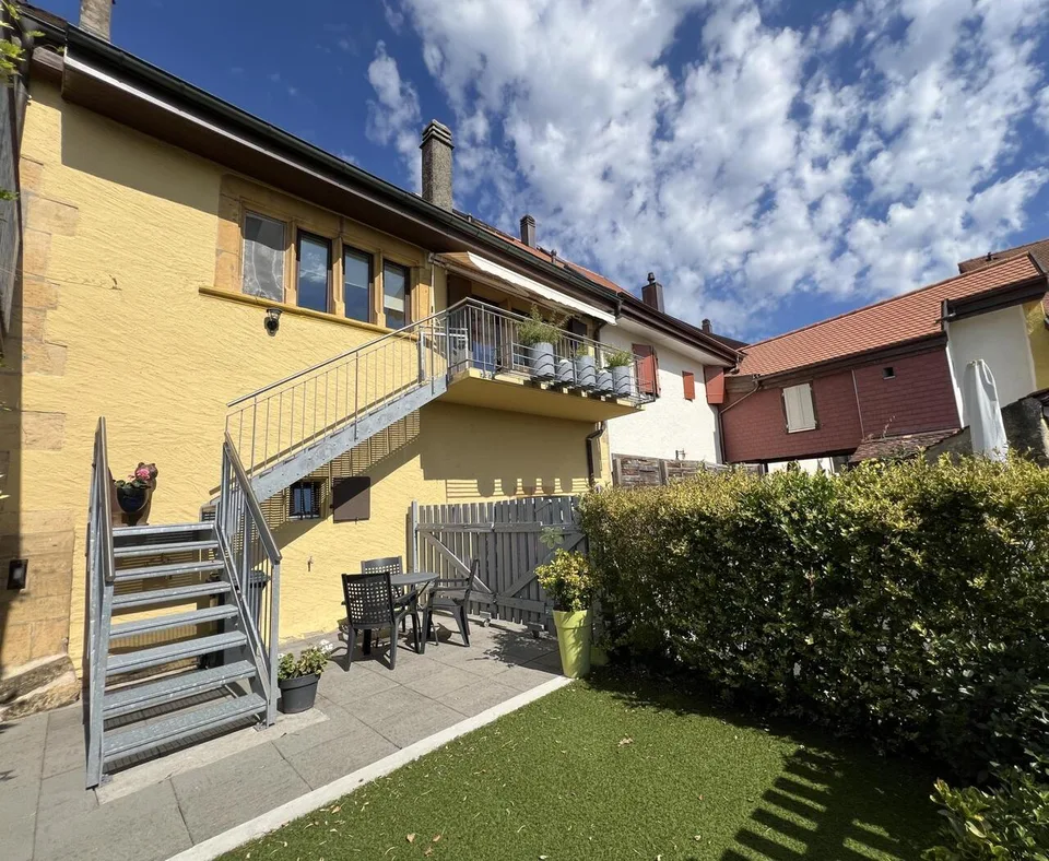 Maison villageoise de carctère avec jardin et généreux volumes – photo 2 sur 13