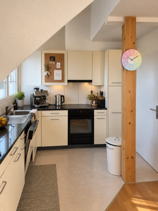 Ruhig wohnen, zentral verbunden - helle 4-Zimmer-Maisonette mit grossem Balkon in Muttenz