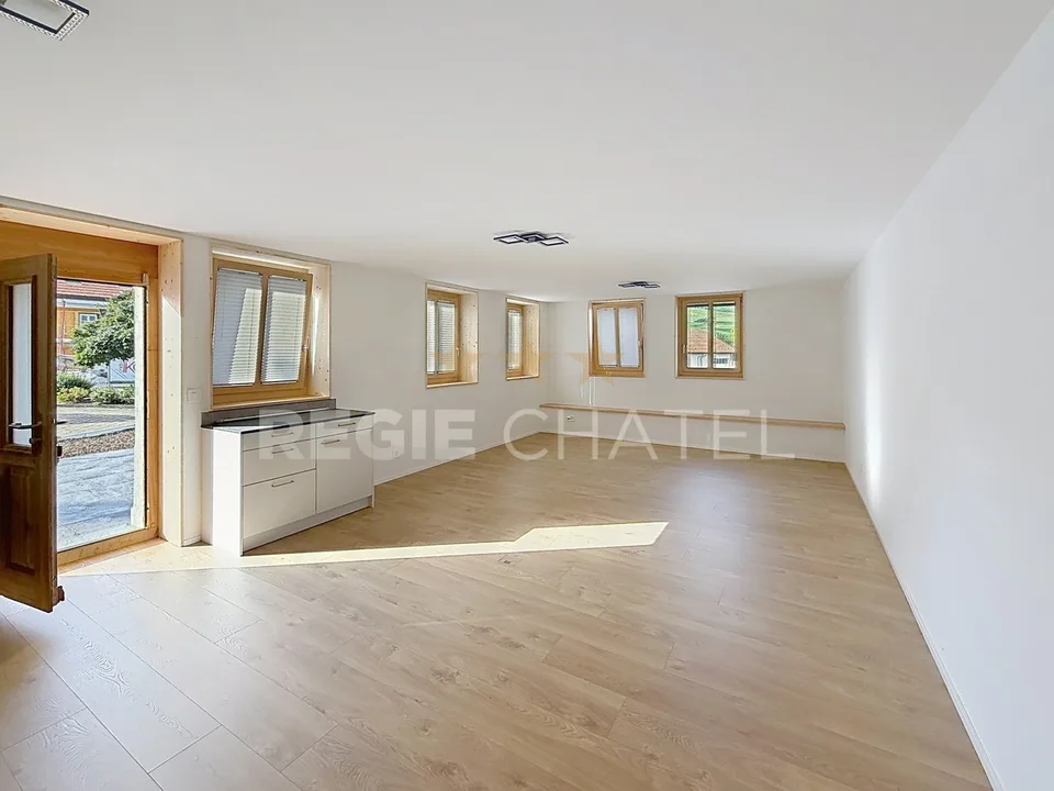 Charmante 2,5-Zimmer-Wohnung im Herzen des Dorfes