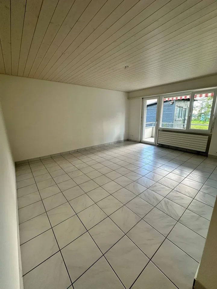 Helle 4 Zimmer Wohnung im Hochparterre