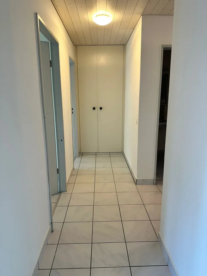 Helle 4 Zimmer Wohnung im Hochparterre