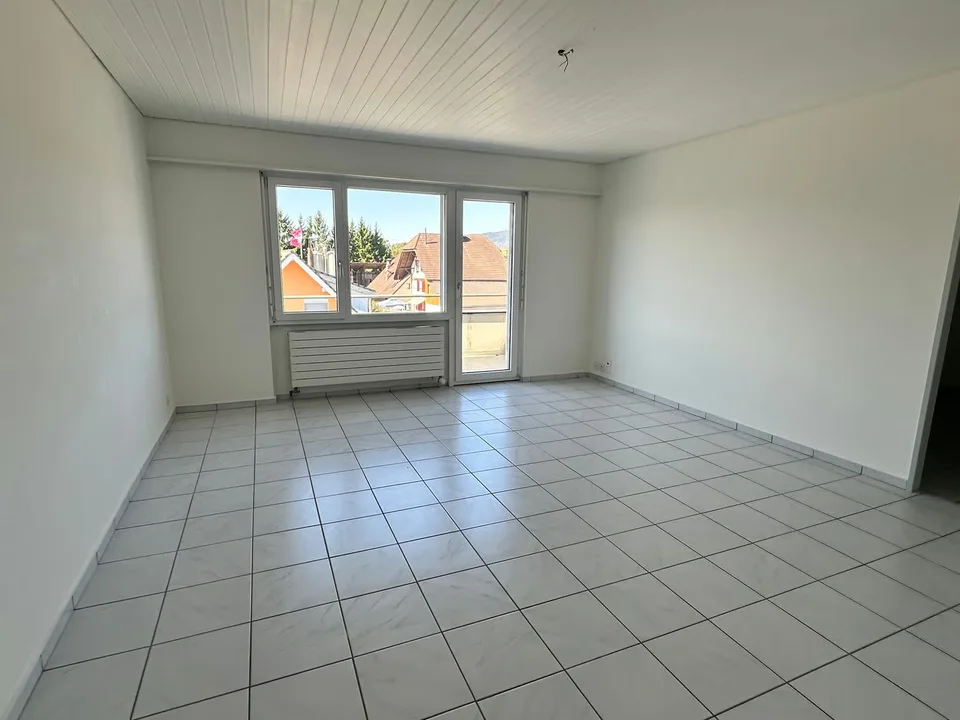 Grosszügige 3.5 Zimmer Dachgeschosswohnung