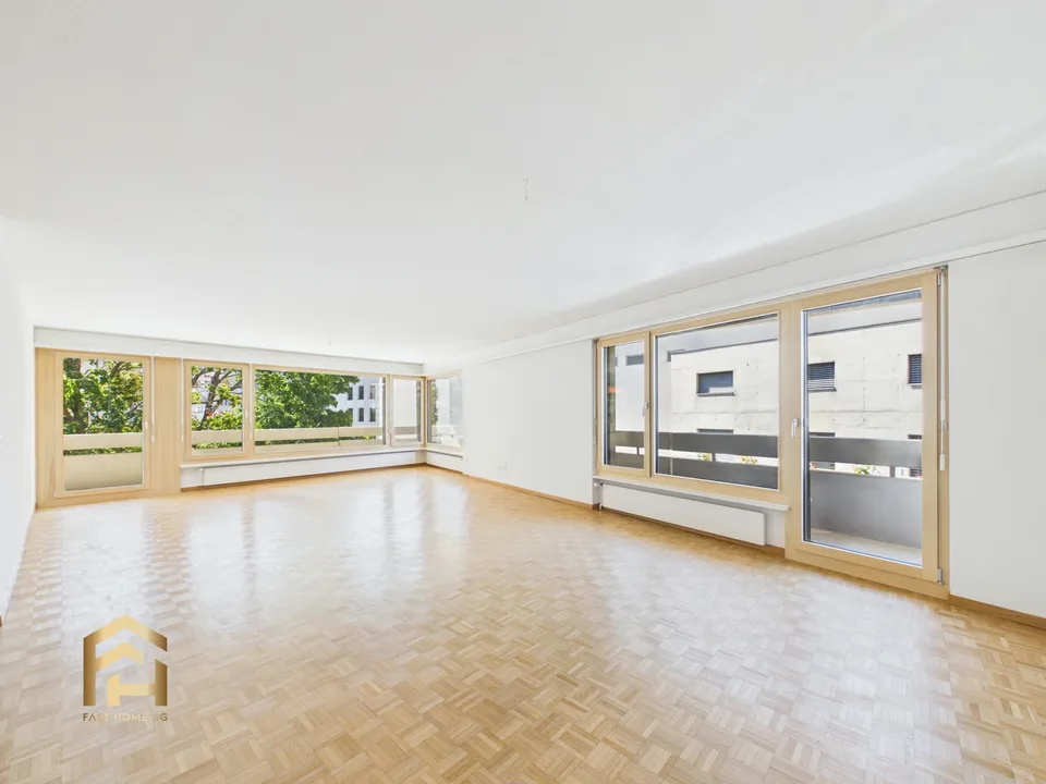 Exklusiv inmitten Visp: Renovierte 5.5ZWG,Umlaufbalkon, Lift&Garage