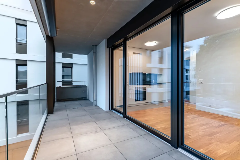 Brandneues Studio mit geräumiger Terrasse in Prilly/Malley