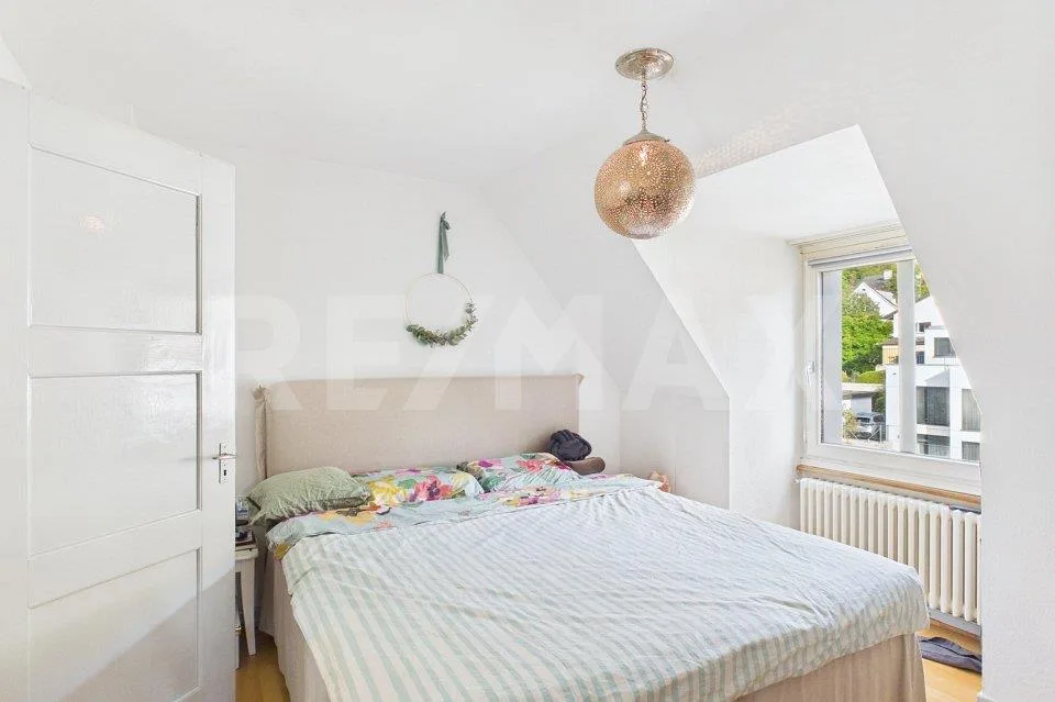 Charming 4-Room Apartment with Spacious Attic – Meierhof Quarter