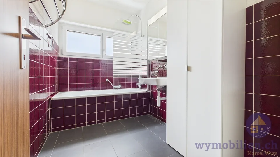 Praktische, helle 4.5-Zimmerwohnung Kernenried