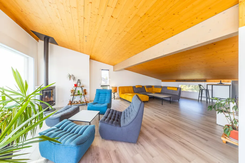 Selten zu verkaufen: Duplex-Penthouse mit großer Terrasse – Foto 6 von 13