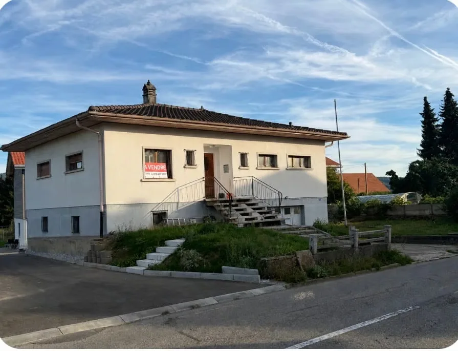 EINZELHAUS IN CHÉNENS – EXPANSIONSPOTENZIAL – Foto 2 von 3