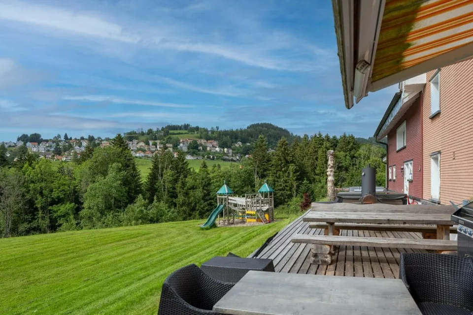 Sehr grosszügiges, renoviertes Appenzellerhaus mit absoluter Privatsphäre – Foto 2 von 10