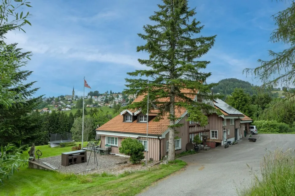 Sehr grosszügiges, renoviertes Appenzellerhaus mit absoluter Privatsphäre – Foto 4 von 10