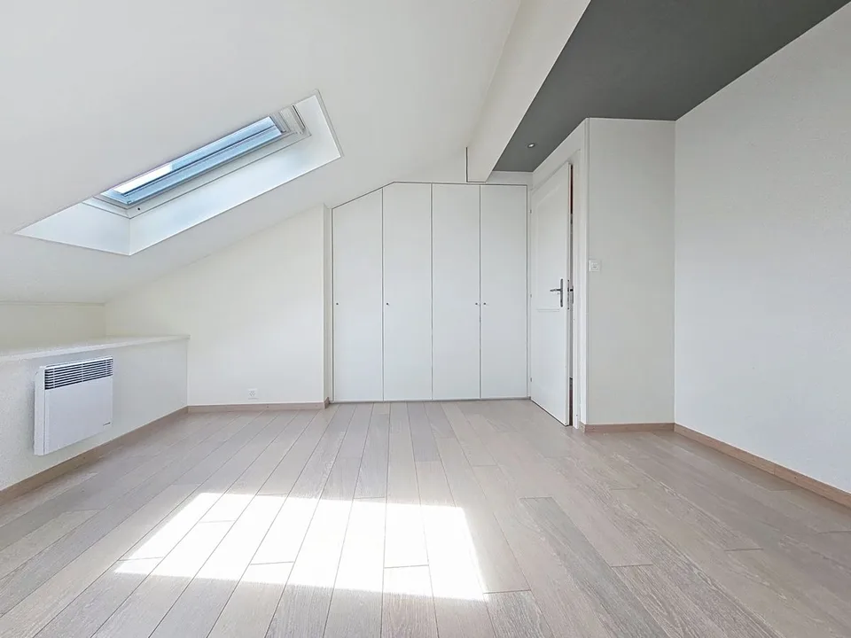 Haus mit Charakter, renoviert mit 2 Wohnungen – Foto 19 von 22