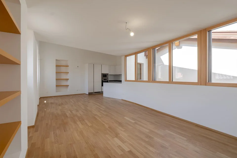 CASA DI 5 LOCALI A SALA CAPRIASCA