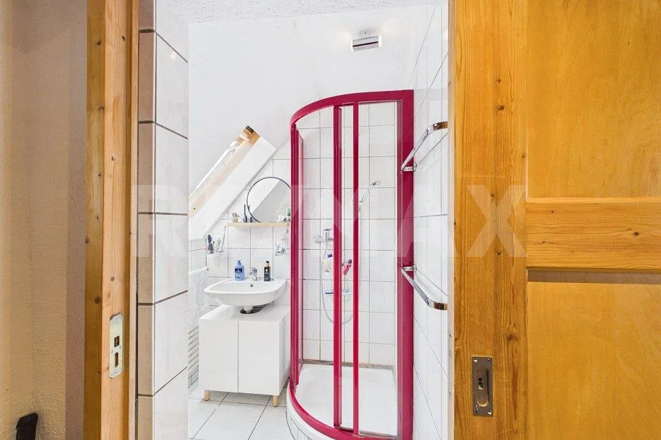 Charming 3-room apartment with spacious attic Meierhofquartier