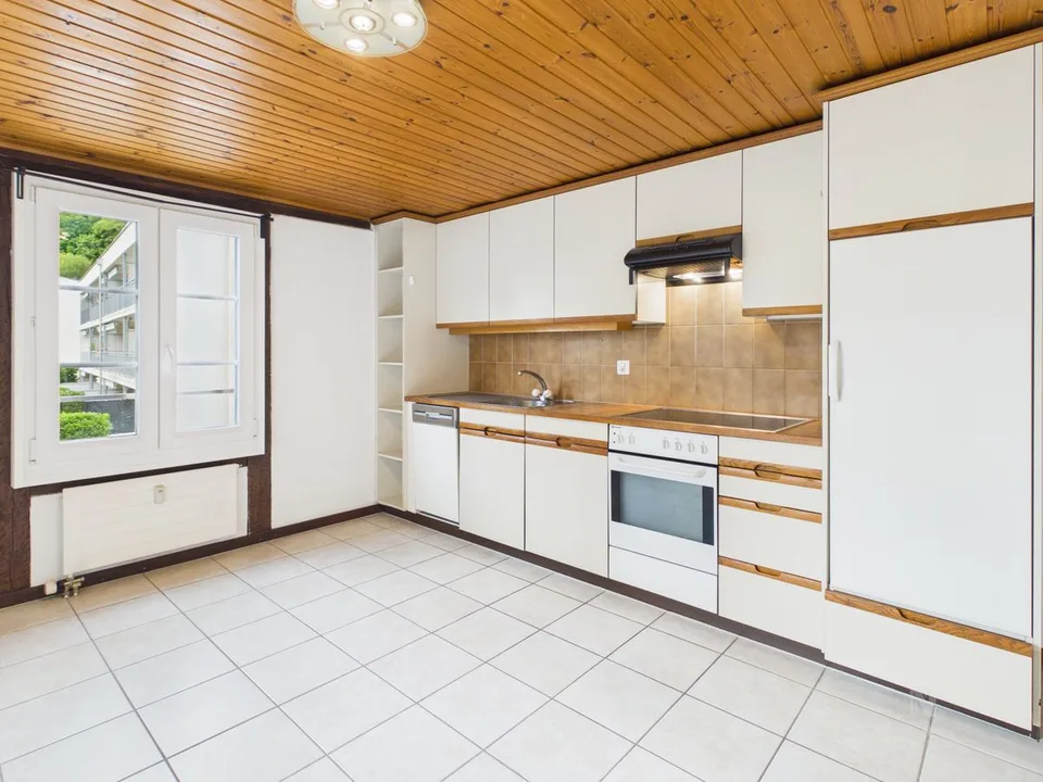 Charmant appartement en duplex avec nouvelle cuisine, machine à laver privée et beaucoup d'espace