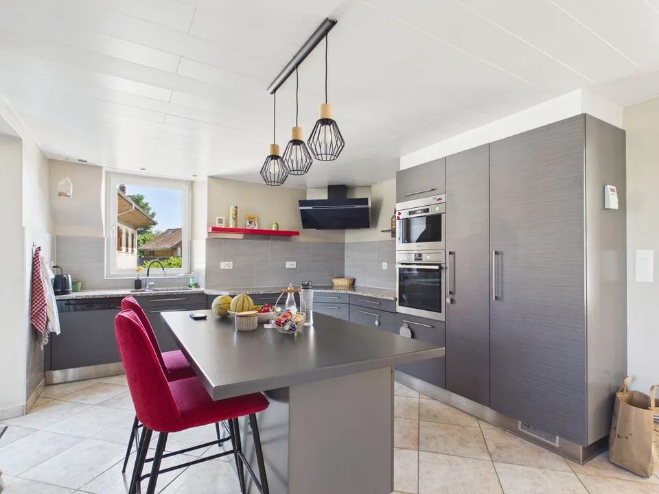 Charmante maison individuelle 6.5 pces + studio indépendant – photo 2 sur 9
