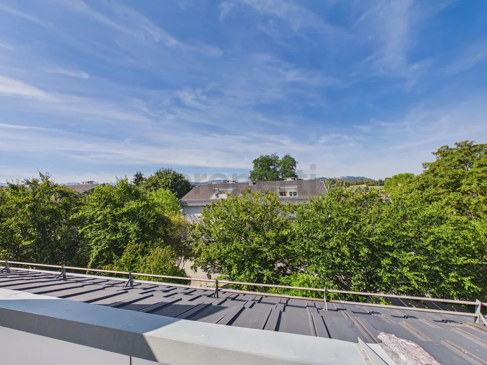 Dream maisonette on two levels: Renovated with underfloor heating, balconies, and indoor parking space – photo 11 of 24