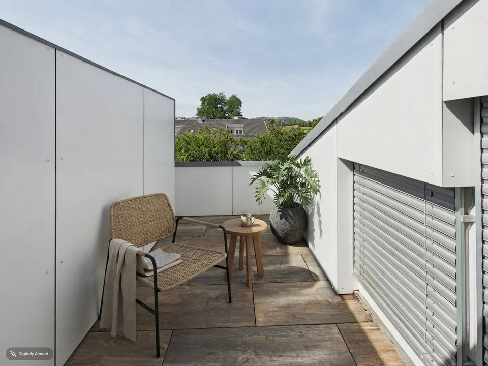 Dream maisonette on two levels: Renovated with underfloor heating, balconies, and indoor parking space – photo 10 of 24