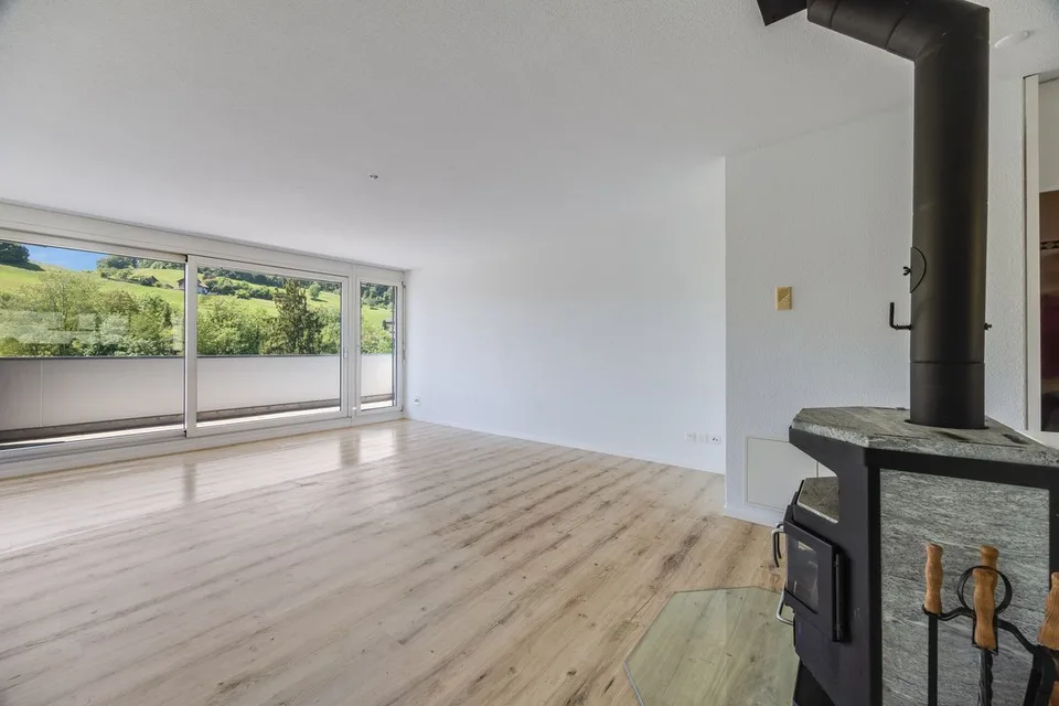 Spacious 4.5-room duplex with a view in Eschenbach – photo 4 of 13