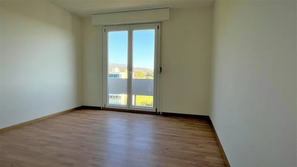 Moderne 3.5-Zimmer-Wohnung mit Bergblick in Bellach