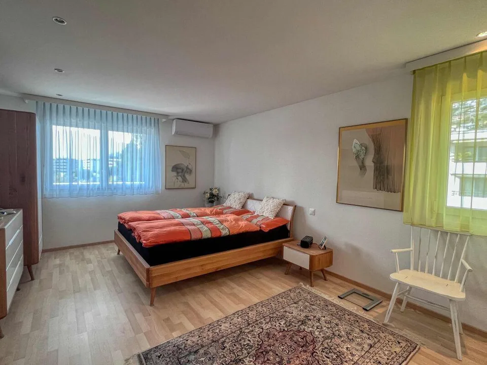 Luxus-Penthouse mit 4 ½ Zimmern, Parkplätzen, Blick auf den Lago Maggiore