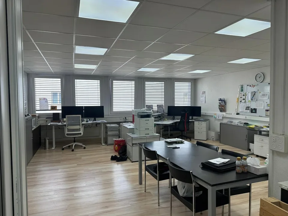 Helles Büro mit 70 m² im 2. OG in Egg – sofort verfügbar – Foto 7 von 7