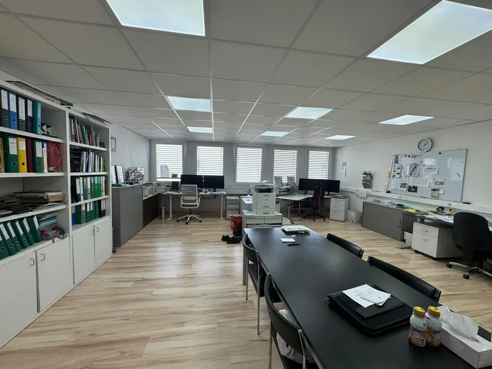 Helles Büro mit 70 m² im 2. OG in Egg – sofort verfügbar – Foto 6 von 7