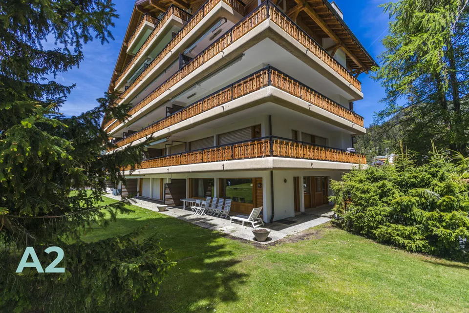 Situation exceptionnelle pour ce 4.5 pièces au bord du golf