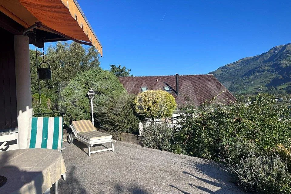 Wohnen mit Weitblick gepflegtes 4.5-Zi.-Einfamilienhaus mit Seesicht und grossem Garten, Lauerz SZ