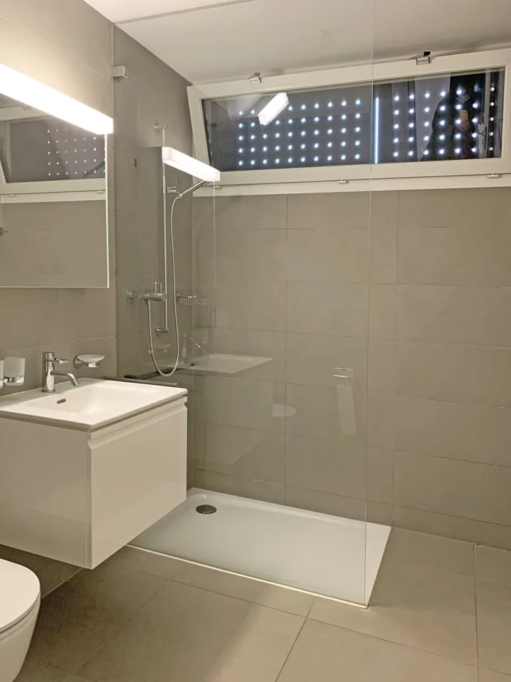 BELLINZONA, Appartement moderne et central de 2½ pièces à louer