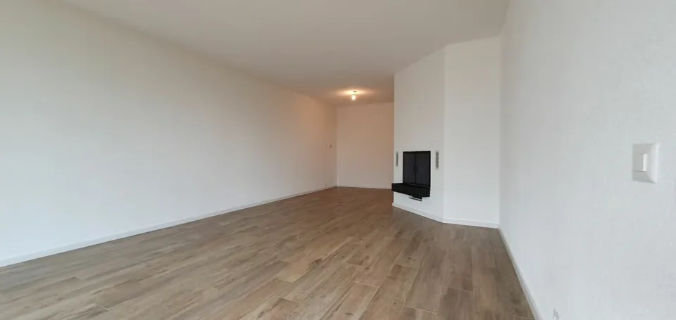 Appartamento di 3 stanze con camino e veranda