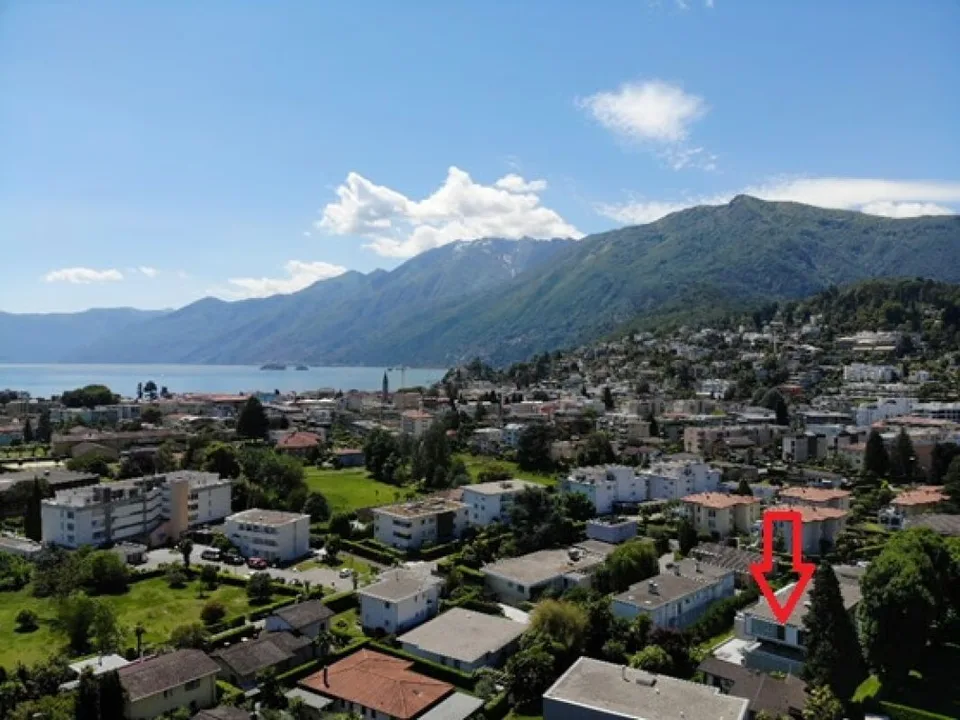 Lussuoso appartamento attico 4.5 locali con grande terrazza e 2 posti auto nel garage sotterraneo