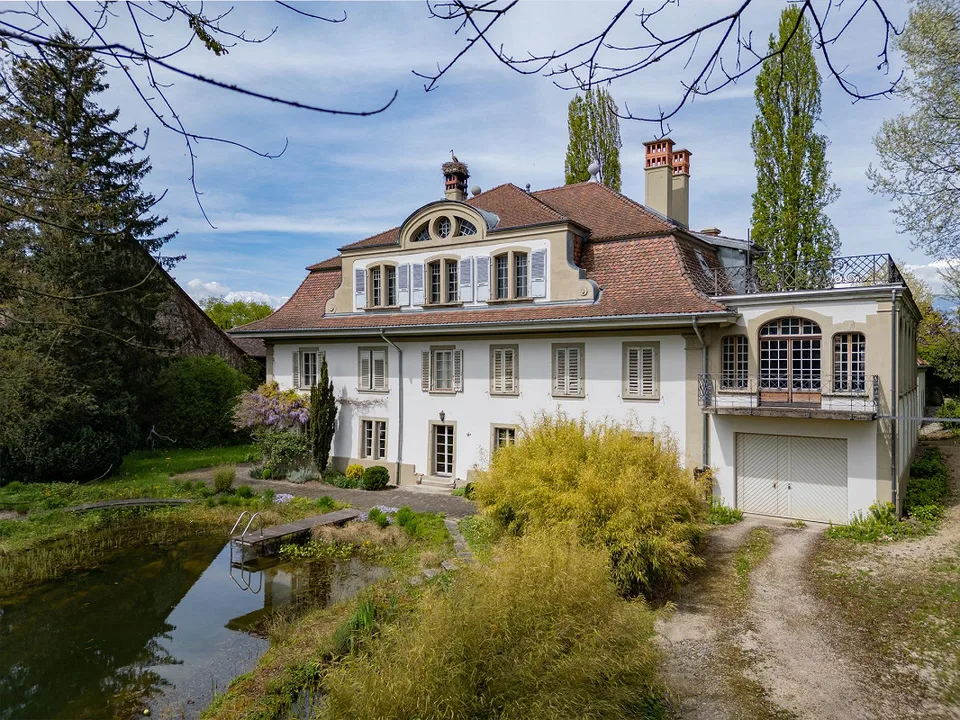 Enchanteur, rêveur et prestigieux – un espace de vie spacieux au sein de l'historique – photo 2 sur 19