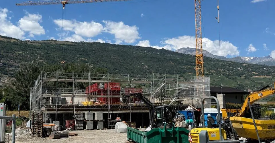 2,5-Zimmer-Wohnung in neuer Förderung gegenüber dem Golf von Sierre – Foto 11 von 11