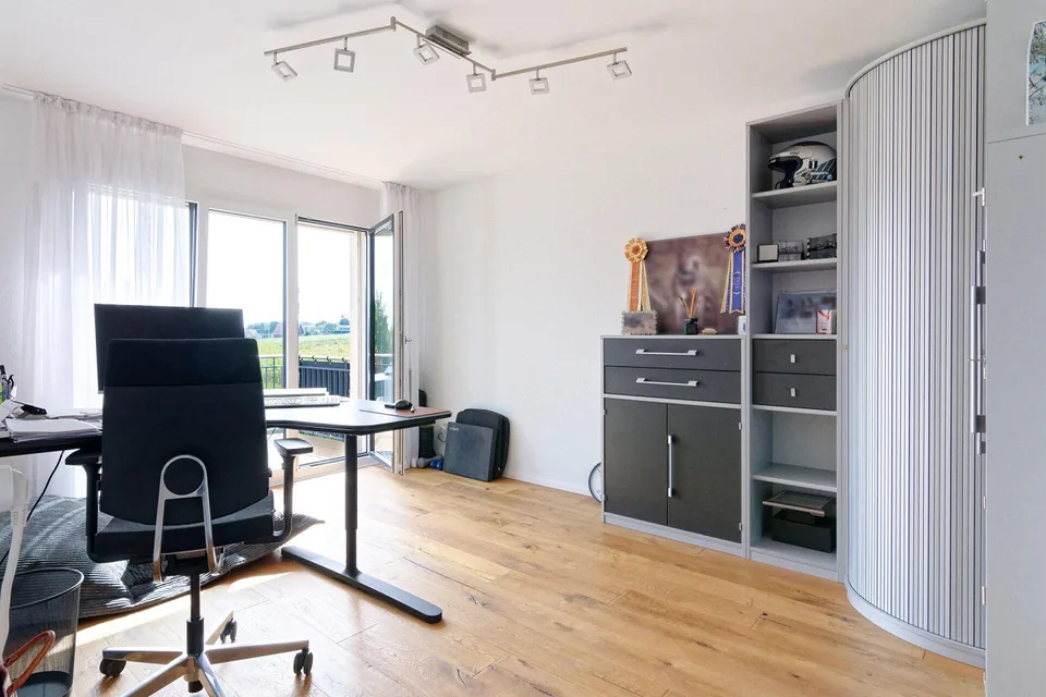 Maison individuelle 5.5 pièces presque neuve avec 2 places de parking en sous-sol – photo 7 sur 16