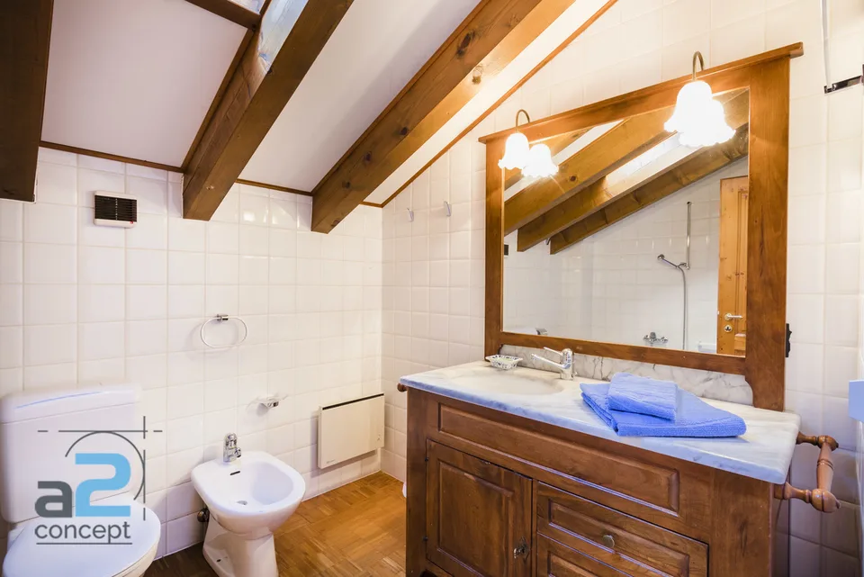Nel cuore di Crans e ai margini del campo da golf, chalet con due appartamenti – foto 10 di 17