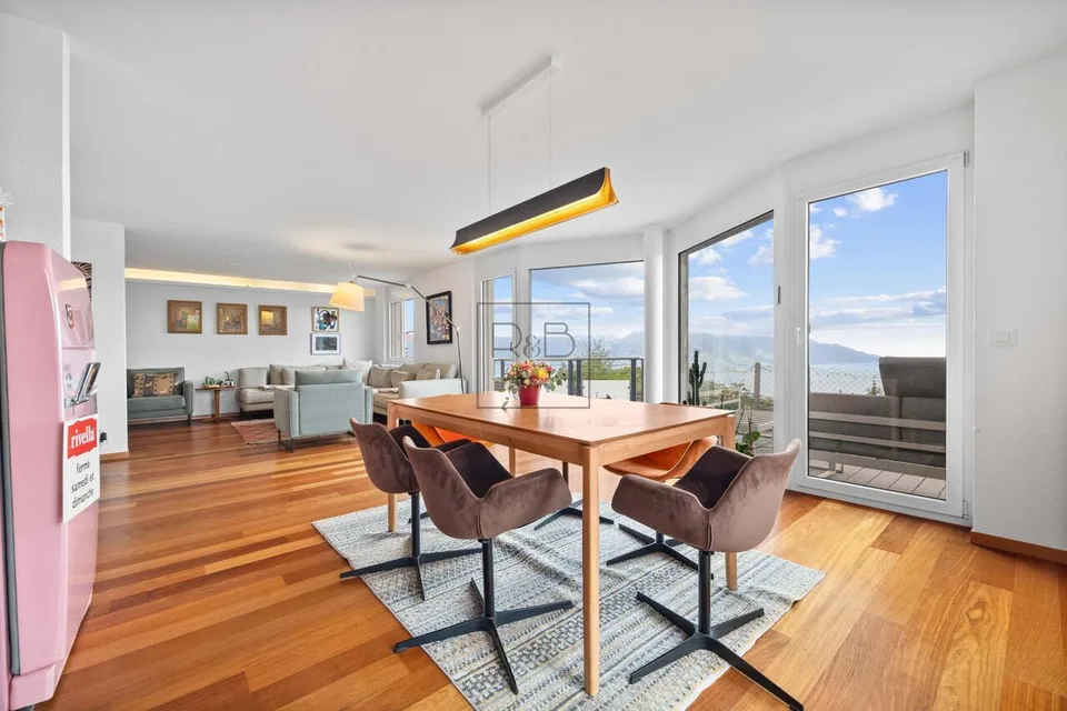 Villa a schiera con piscina e vista sul Lago di Ginevra a Blonay – foto 4 di 10