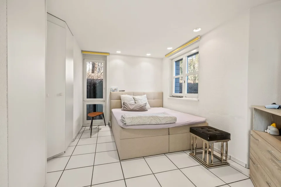VILLA EXCLUSIVE AVEC PISCINE | 285 m² DE SURFACE HABITABLE | 1'058 m² DE TERRAIN – photo 13 sur 13
