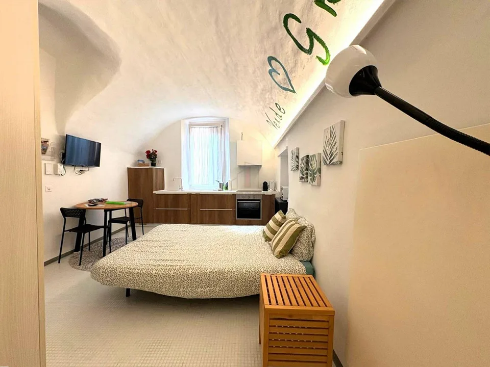 GROßE GELEGENHEIT, EIGENTUM MIT GÄSTEHAUS-LIZENZ – Foto 3 von 13