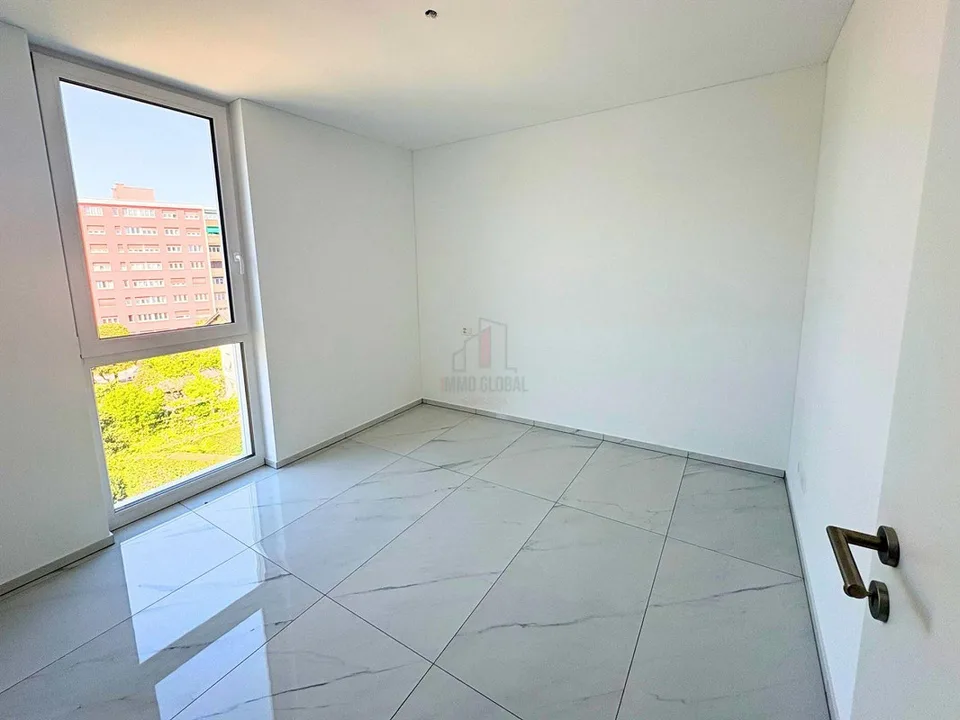 DESIGN, NATÜRLICHES LICHT UND MODERNER KOMFORT – Foto 9 von 11