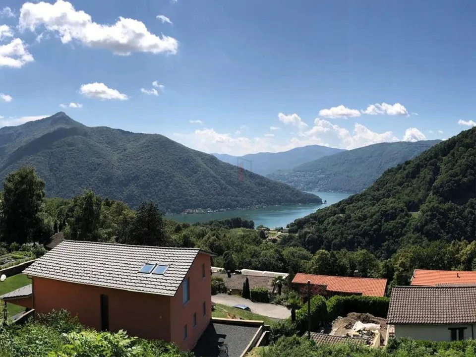BAUEN SIE IHR HAUS MIT SEEBLICK – Foto 5 von 9