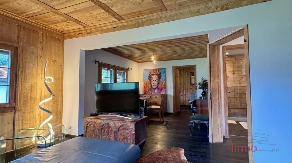 9-Zimmer-Chalet in Chur-Haldenstein, 2026 umfassend saniert – Foto 5 von 13