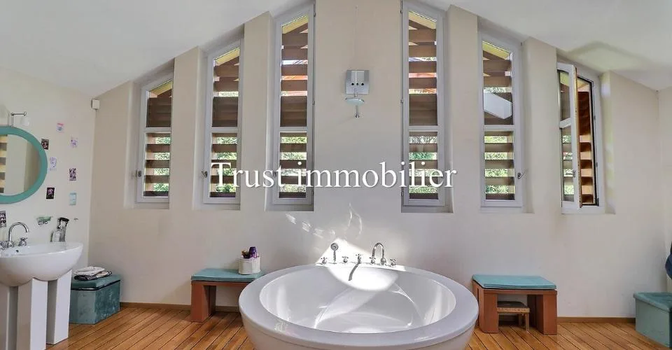 6025L.Magnifiques espaces pour cette Villa en location à Sergnou, Lens – photo 10 sur 10